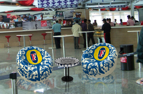 Foster’s Lounges